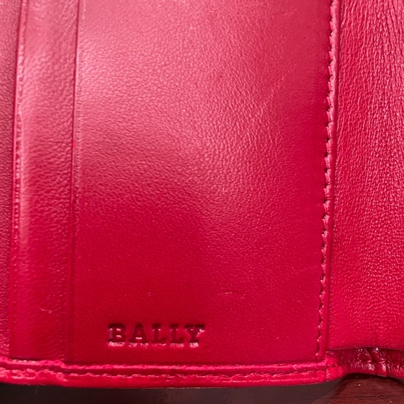 Bally Vintage Red Embossed Leather Wallet – Like New - Picture 6 of 8